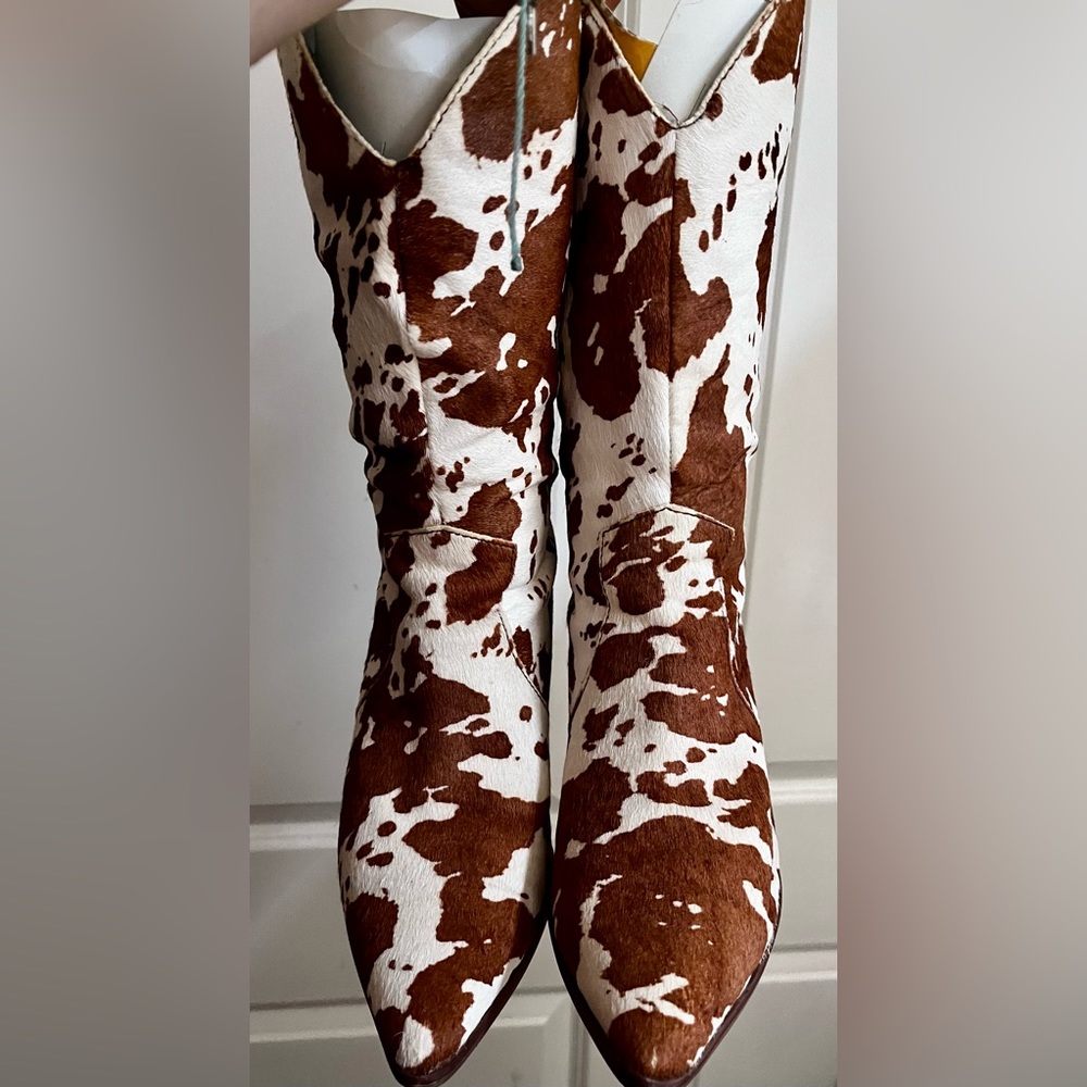 Womens cow print boots